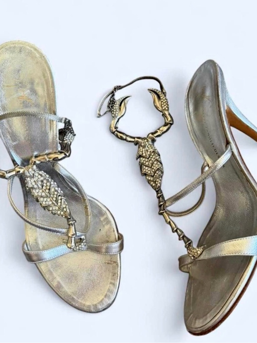 RARE Giuseppe Zanotti SCORPION Heels with Silver Ornate Chain - Picture 2 of 5